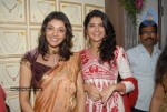 kajal-agarwal-n-deeksha-seth-inaugurates-vaishnavi-gold-shop