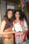 kajal-agarwal-n-deeksha-seth-inaugurates-vaishnavi-gold-shop