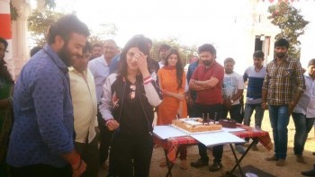 Katamarayudu Team Celebrates Shruti Haasan Birthday - 5 of 5