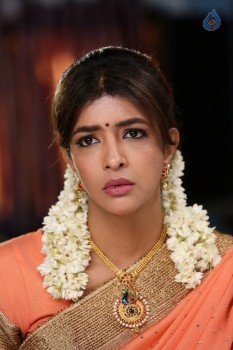 Laxmi Bomb Movie Working Photos - 14 of 18