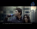 Mahesh's 'Thums Up' dangerous action stunts in Malaysia. - 14 of 39