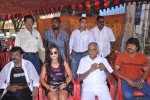 Mudhal Kadhal Tamil Movie Launch - 4 of 31