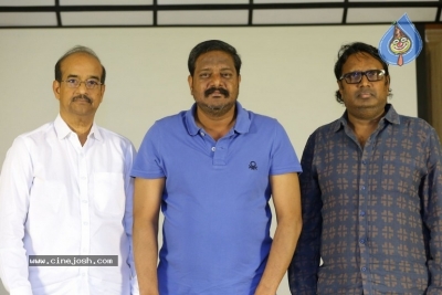 Nallamalupu Bujji Controversy Press Meet On Nandi Awards - 2 of 8