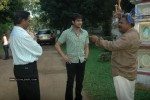 Nuvvekkadunte Nenakkadunta Movie Working Stills - 30 of 30