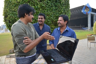 Pawan Kalyan Launches 2 Countries Movie Teaser - 6 of 20