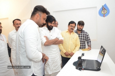 Pawan Kalyan Launches Aata Gadhara Shiva Movie Song - 3 of 26