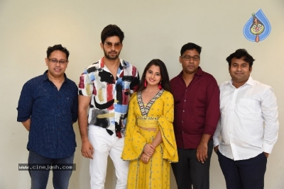 Pressure Cooker Movie First Look Launch - 12 of 21