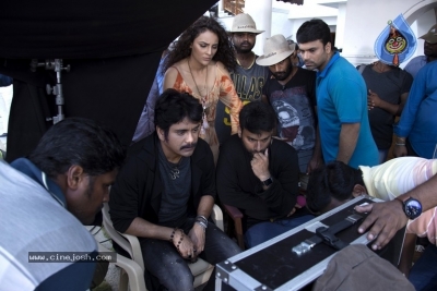 Raju Gari Gadhi 2 Movie Working Photos - 7 of 8
