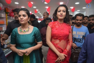 Sreemukhi and Catherine Launches B New Mobile Store - 4 of 13