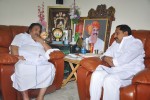 telugu-film-industry-at-dasari-padma-condolences