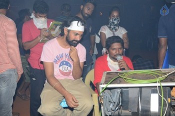 Thikka Song Shooting Coverage Photos - 2 of 42