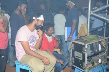 Thikka Song Shooting Coverage Photos - 14 of 42