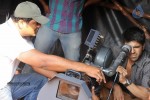 Yevadu Movie Working Stills - 17 of 22