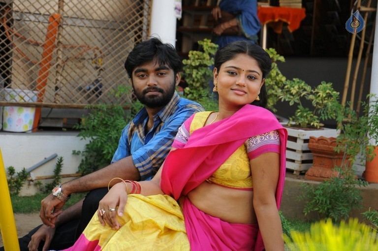 Aasi Tamil Movie Hot Photos - 9 / 34 photos