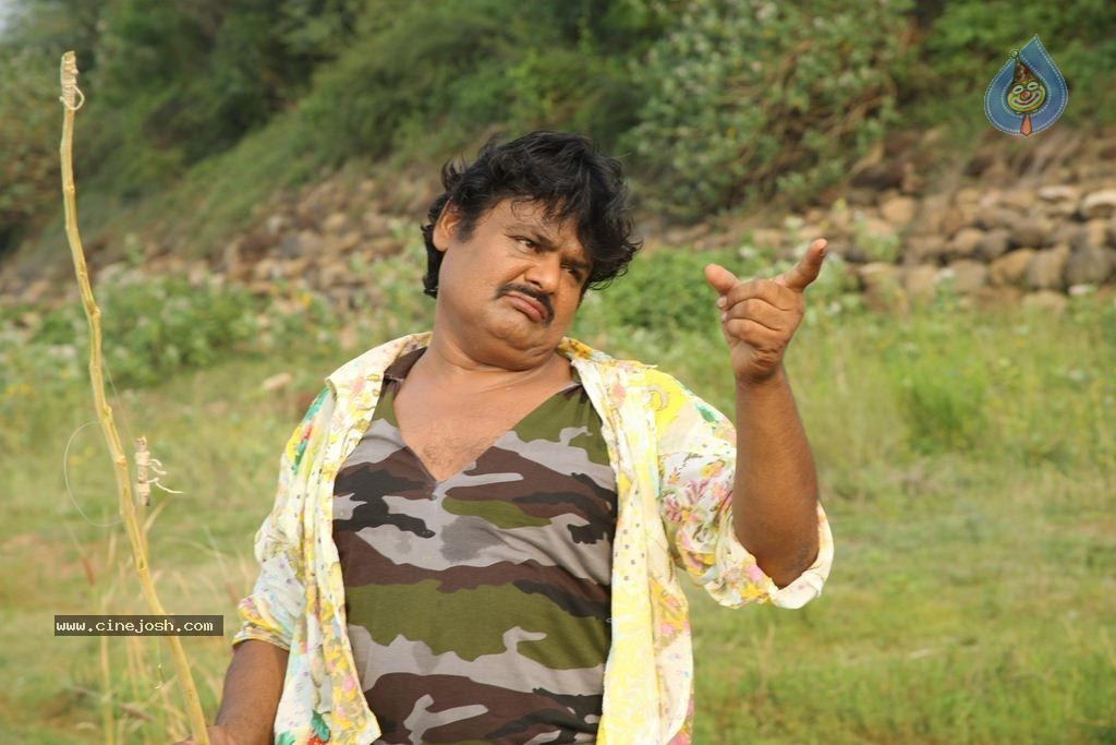 Adhiradi Tamil Movie Pics - 6 / 17 photos