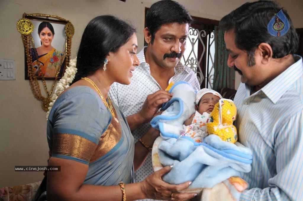 Amma Ammamma Tamil Movie Stills - 18 / 30 photos