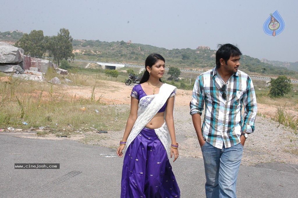 Andarila Nenoo Preminchanu Movie Stills  - 3 / 43 photos