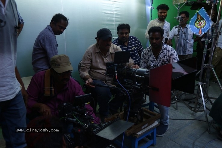 Breaking News Tamil  Movie Working Stills - 3 / 19 photos