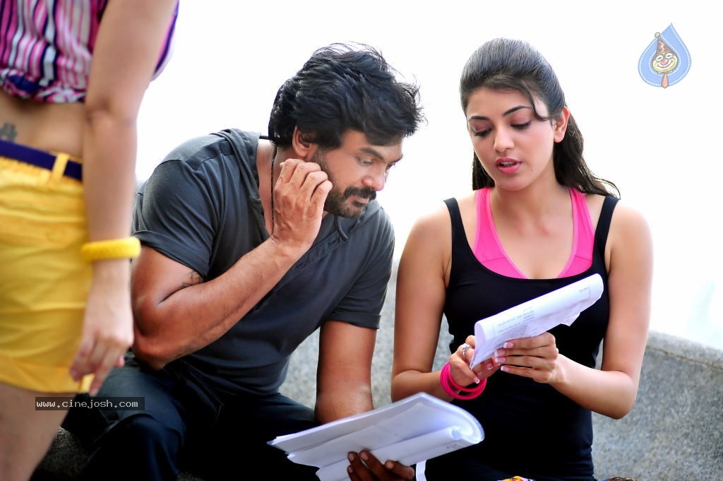 Businessman Movie Working Stills - 20 / 75 photos