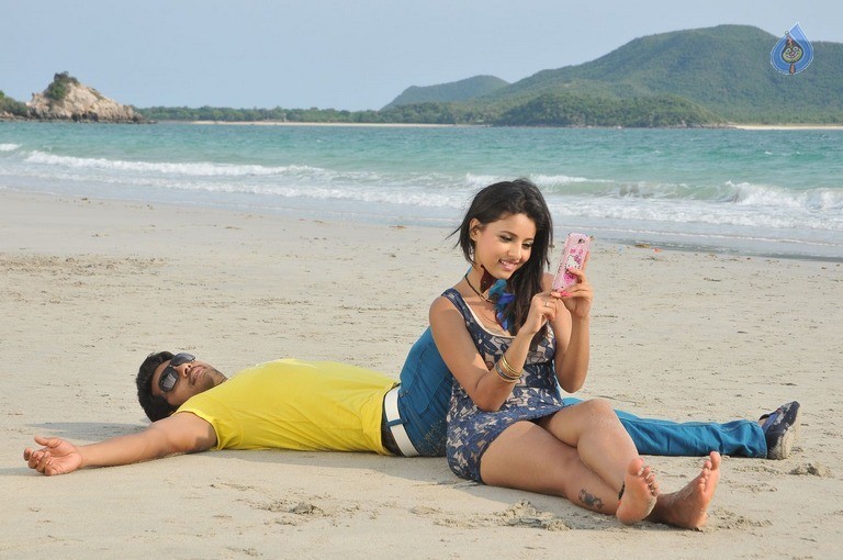 Chandrullo Unde Kundelu Movie Stills - 14 / 92 photos