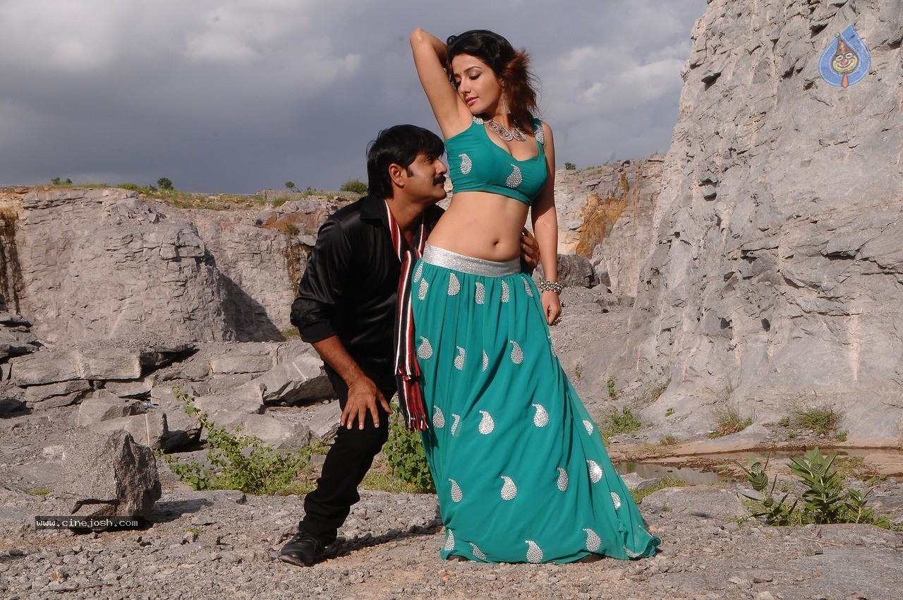 Dhee Ante Dhee Movie New Photos - 10 / 65 photos