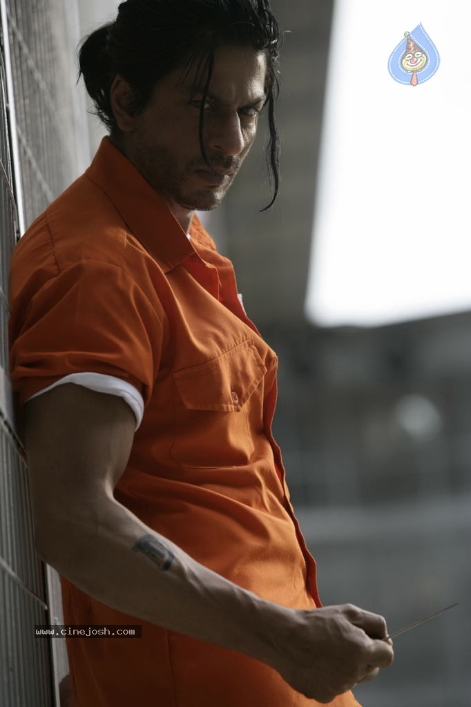 Don 2 Movie Stills - 6 / 16 photos