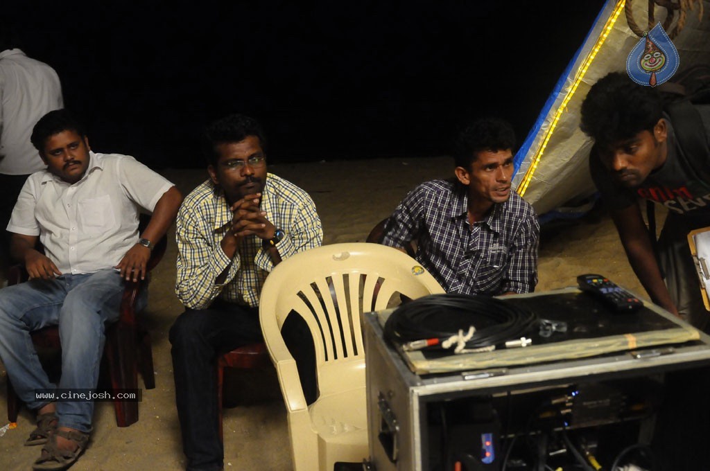 Eera Veyyil Tamil Movie Stills - 4 / 31 photos