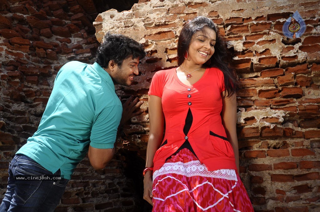 Eera Veyyil Tamil Movie Stills - 5 / 31 photos