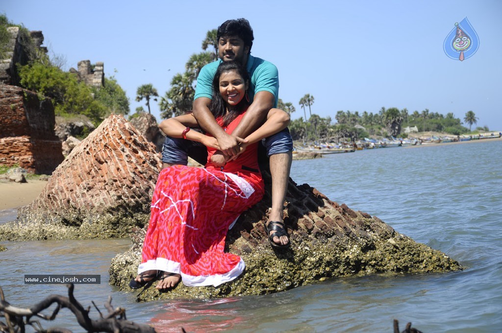 Eera Veyyil Tamil Movie Stills - 20 / 31 photos