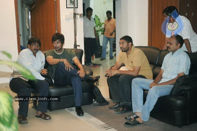 Yemaindi Eevela Movie Working Stills - 9 / 31 photos