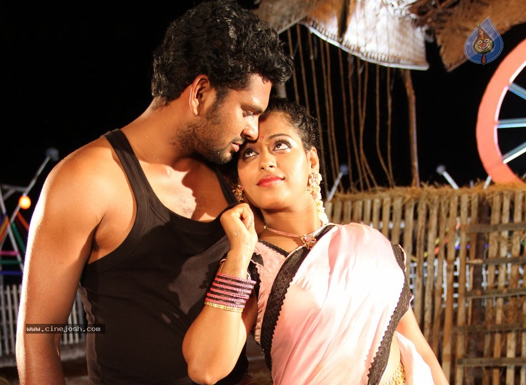 Ennai Piriyadhey Tamil Movie Stills - 2 / 36 photos