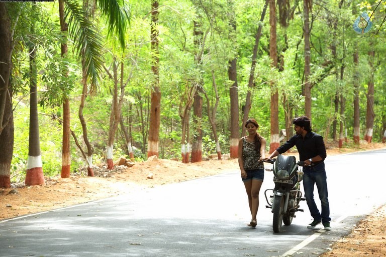 Iddaram Movie New Photos - 5 / 9 photos