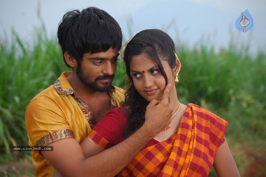 Isakki Tamil Movie Stills - 20 / 35 photos