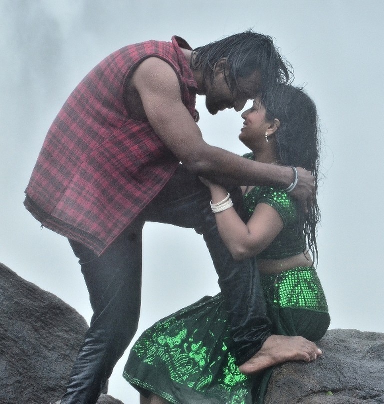 Jamaai Tamil Movie Stills - 4 / 32 photos