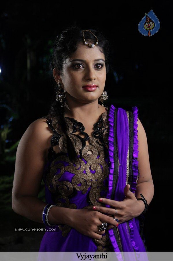 Jamai Tamil Movie New Stills - 8 / 34 photos