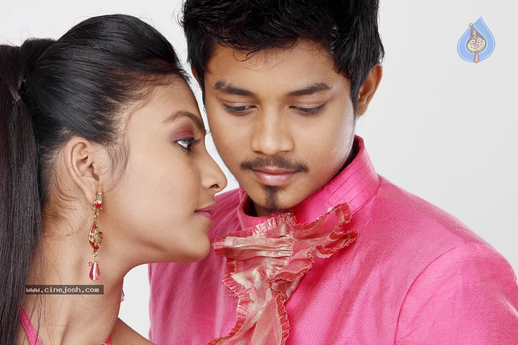 Kaadhal Theevu Tamil Movie Stills - 13 / 39 photos