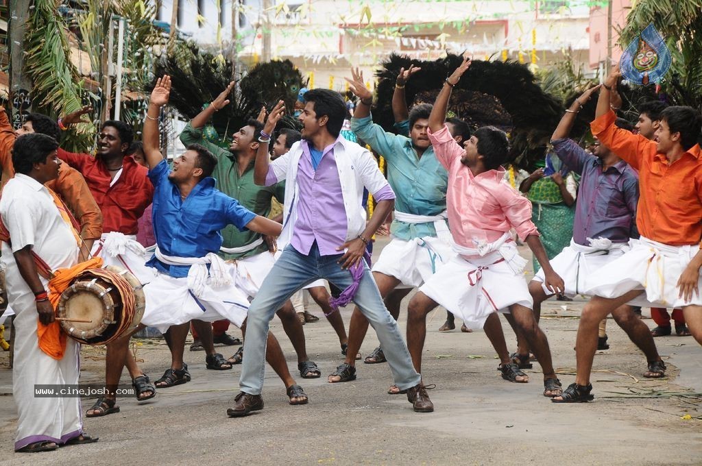 Kaaki Sattai Tamil Movie New Photos - 10 / 90 photos