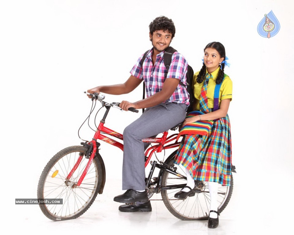 Kadhalai Thavira Veru Ondrum Illai Tamil Movie Stills - 11 / 47 photos