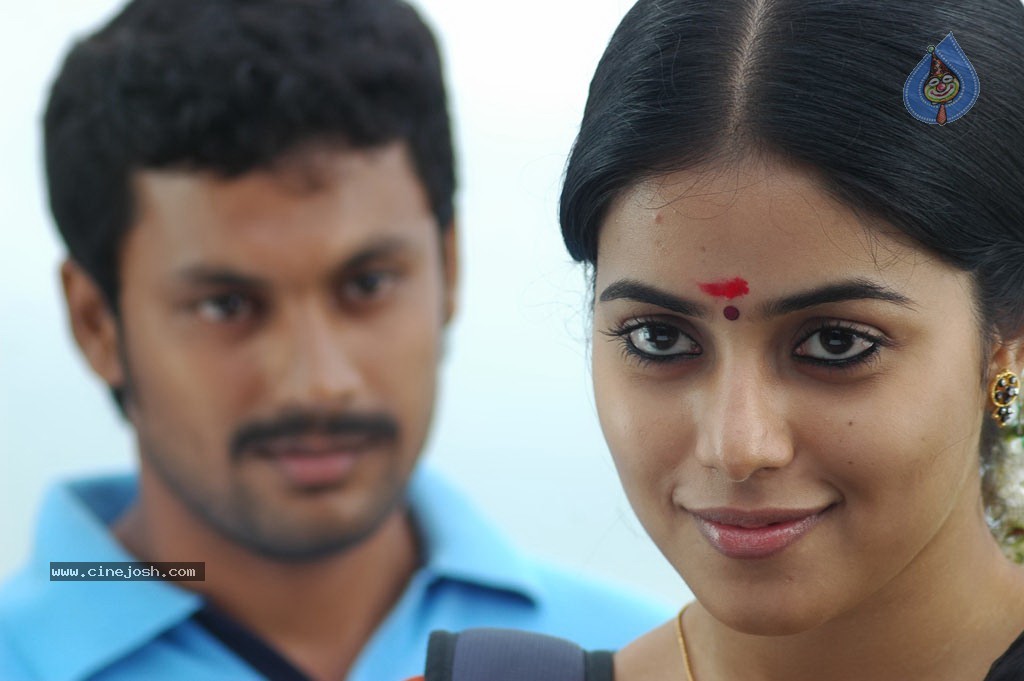 Karuvachi Tamil Movie Stills - 11 / 39 photos