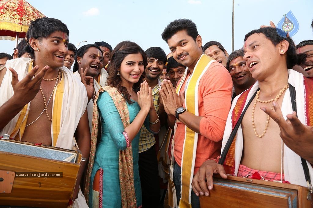 Kaththi Tamil Movie Photos - 1 / 10 photos