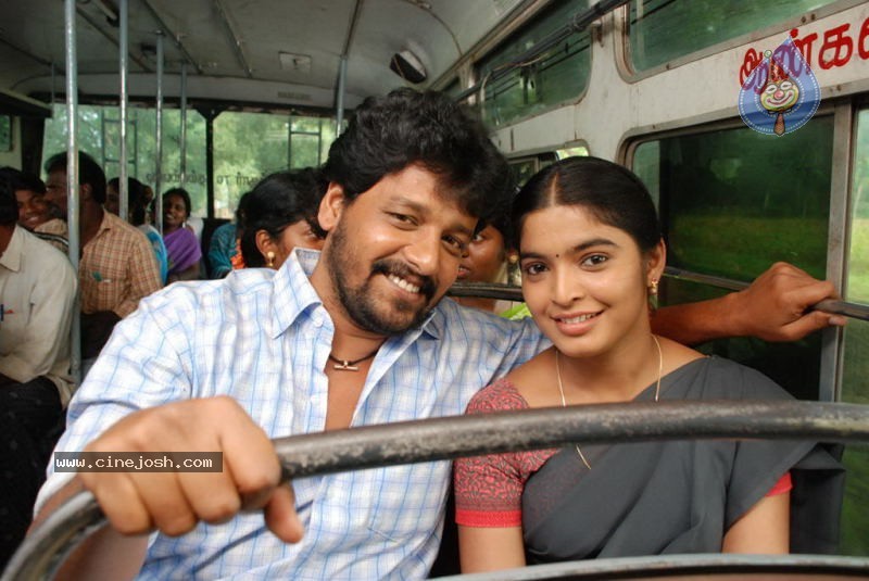 Kollaikaran Tamil Movie Stills - 18 / 25 photos