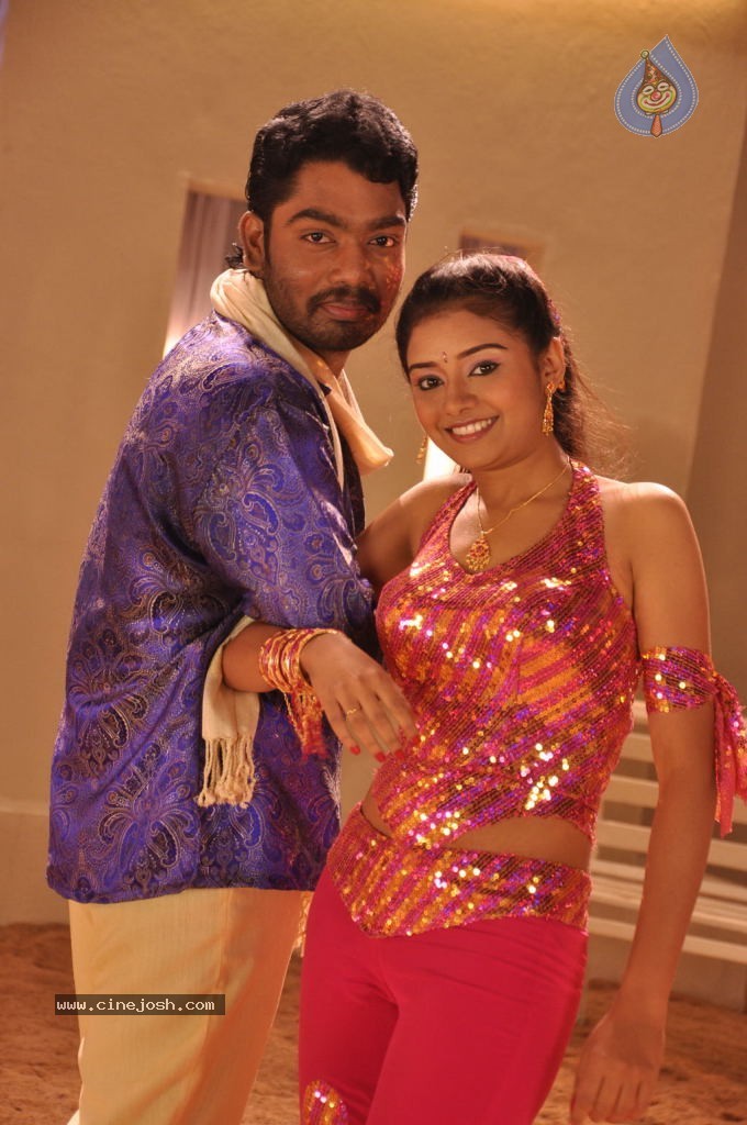 Kottai Tamil Movie Stills - 17 / 58 photos