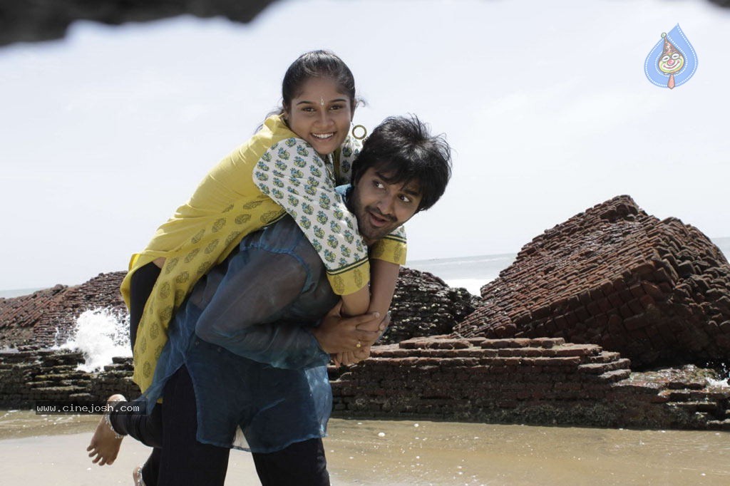 Kovalanin Kadhali Tamil Movie Hot Stills - 6 / 36 photos