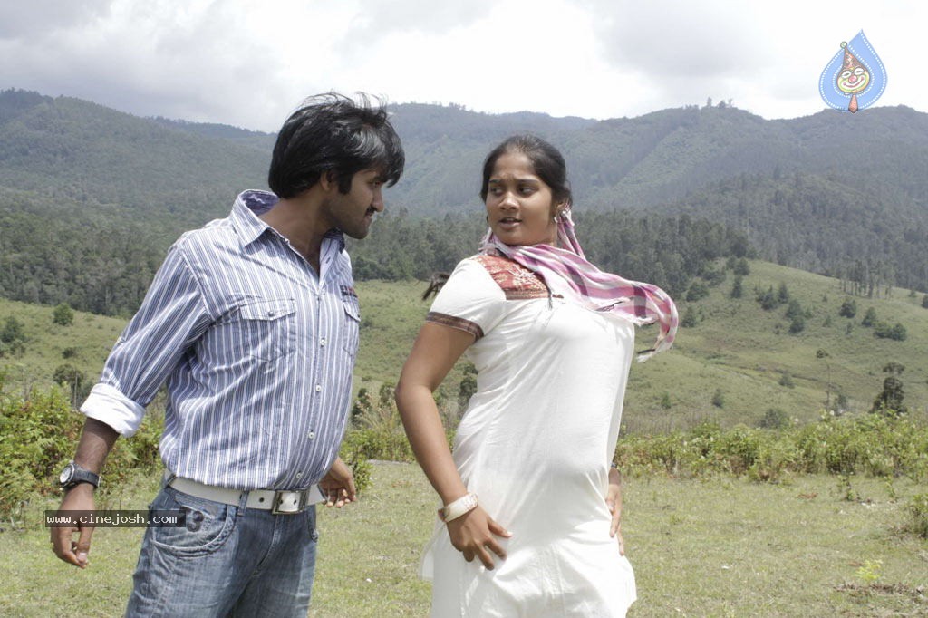 Kovalanin Kadhali Tamil Movie Hot Stills - 13 / 36 photos