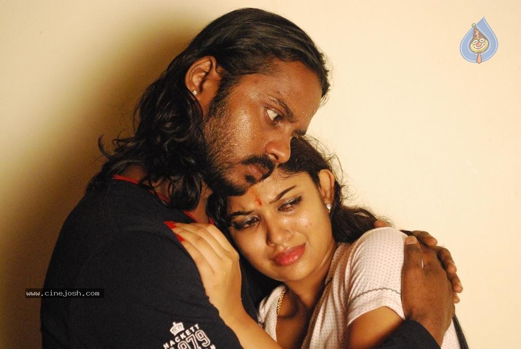 Laara Tamil Movie Stills - 6 / 21 photos