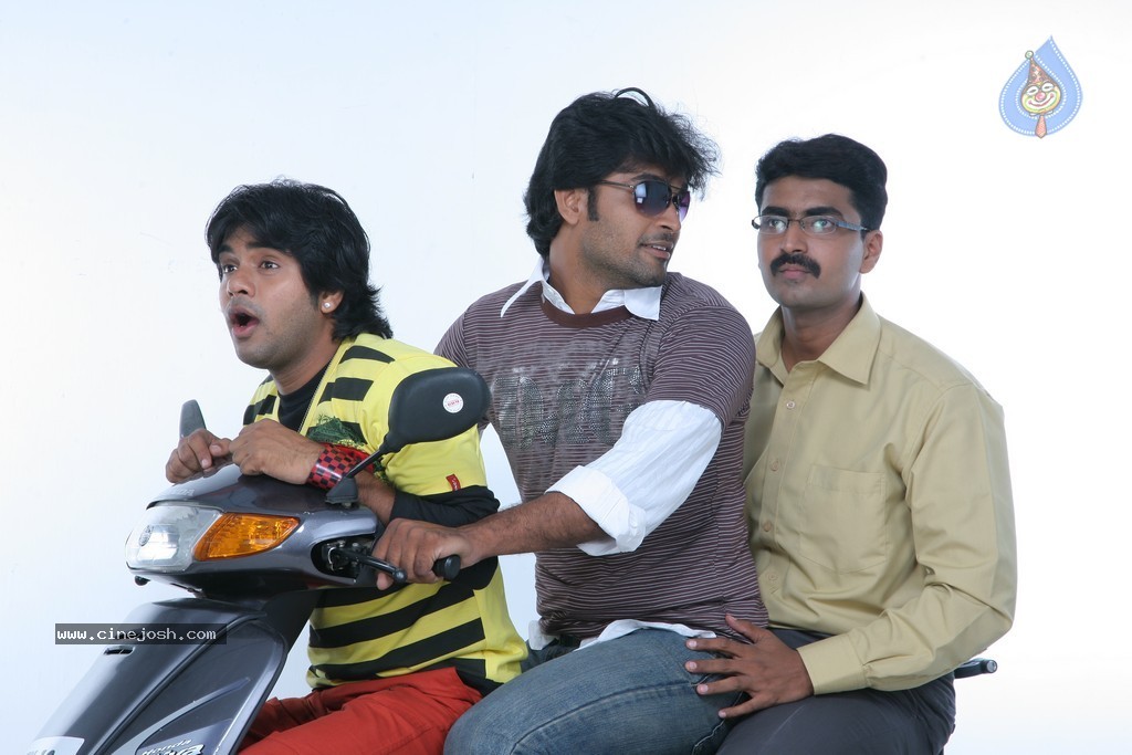 Lavvata Movie Stills n Walls - 18 / 112 photos