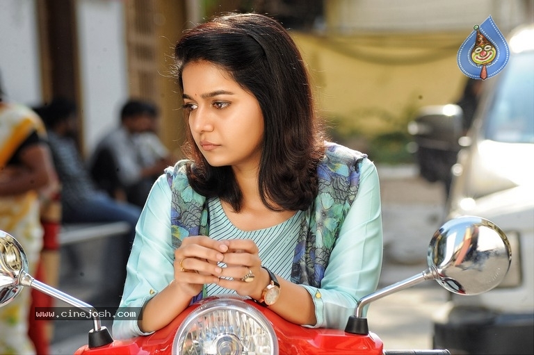 London Babulu Movie New Photos - 9 / 30 photos