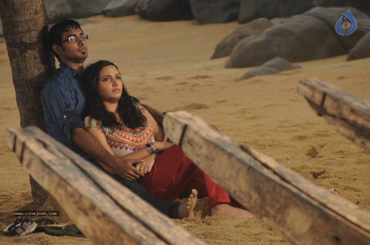 Maane Thene Peye Tamil Movie Stills - 15 / 18 photos