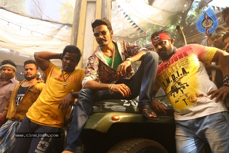 Maari 2 Movie Stills And Working Stills - 18 / 56 photos