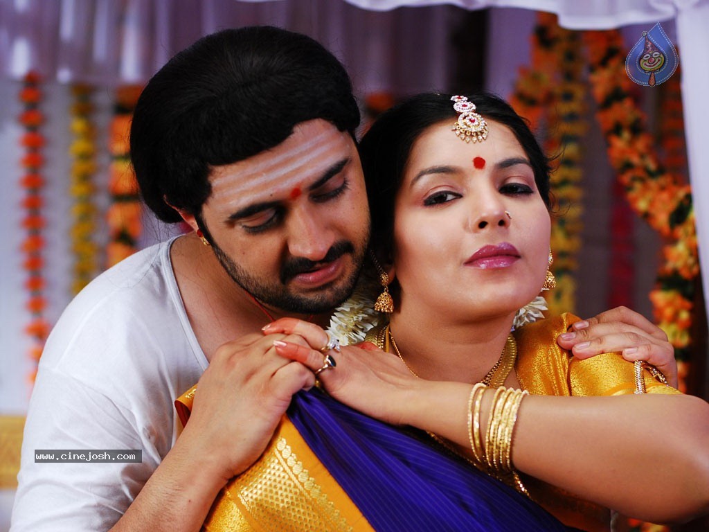 Madhana Mama Madisar Mami Tamil Movie Hot Stills - 25 / 28 photos